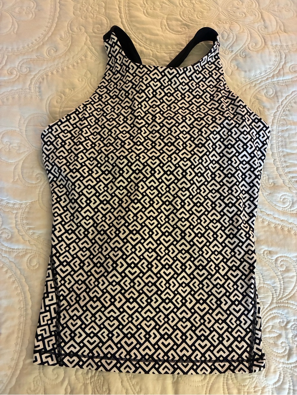 Black & White Large Geometric High-Neck Women's workout Top